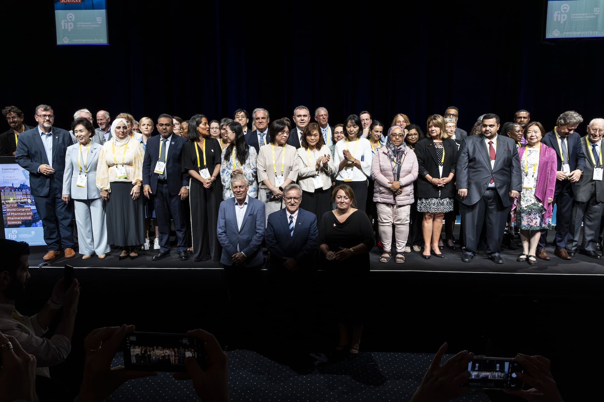 AMR Declaration signed at FIP congress in Copenhagen.