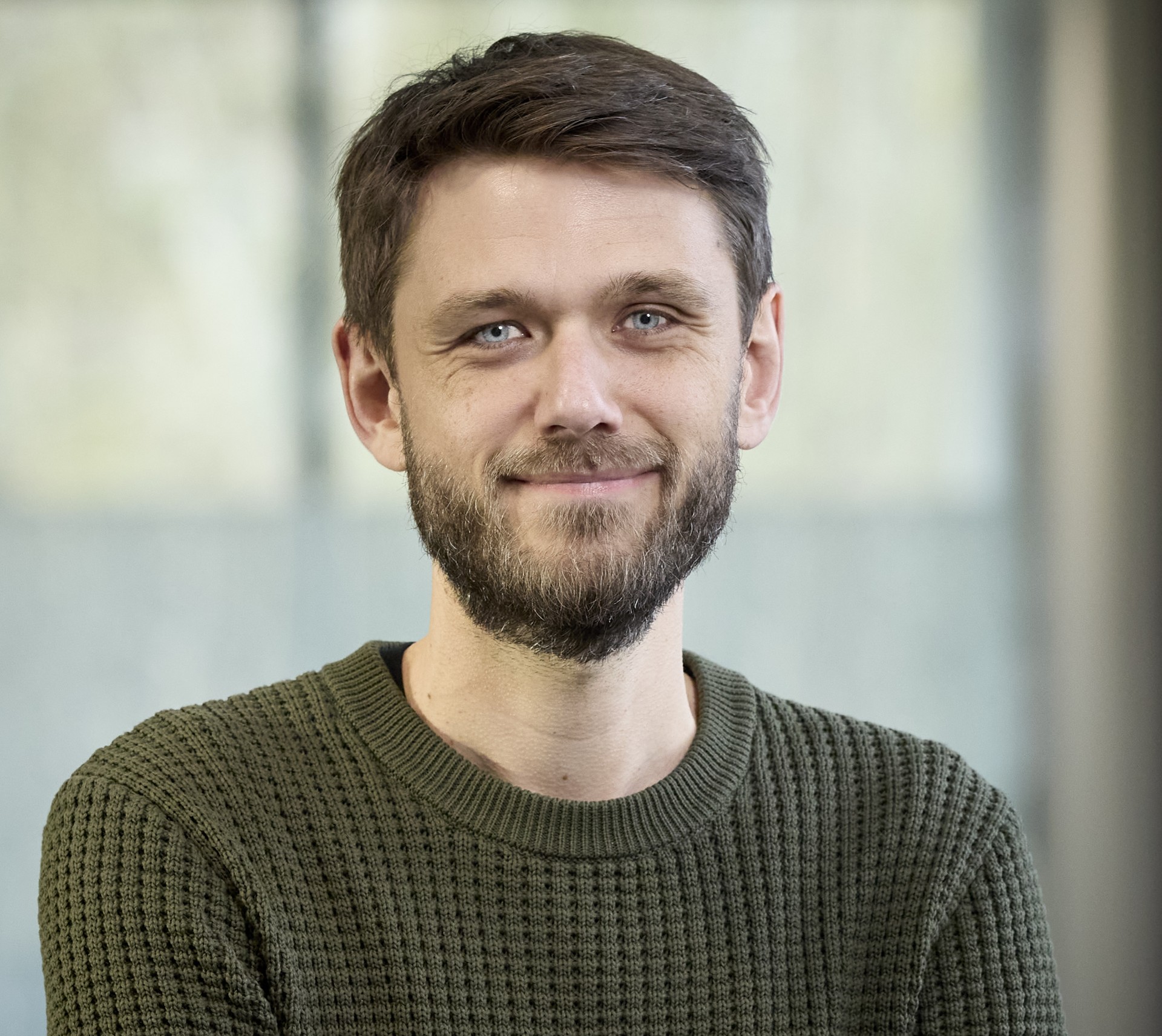 Følg med på Antons profiler 